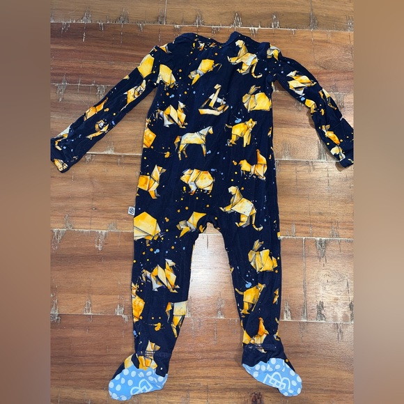 Bums & Roses 5 sleepers - Picture 6 of 11